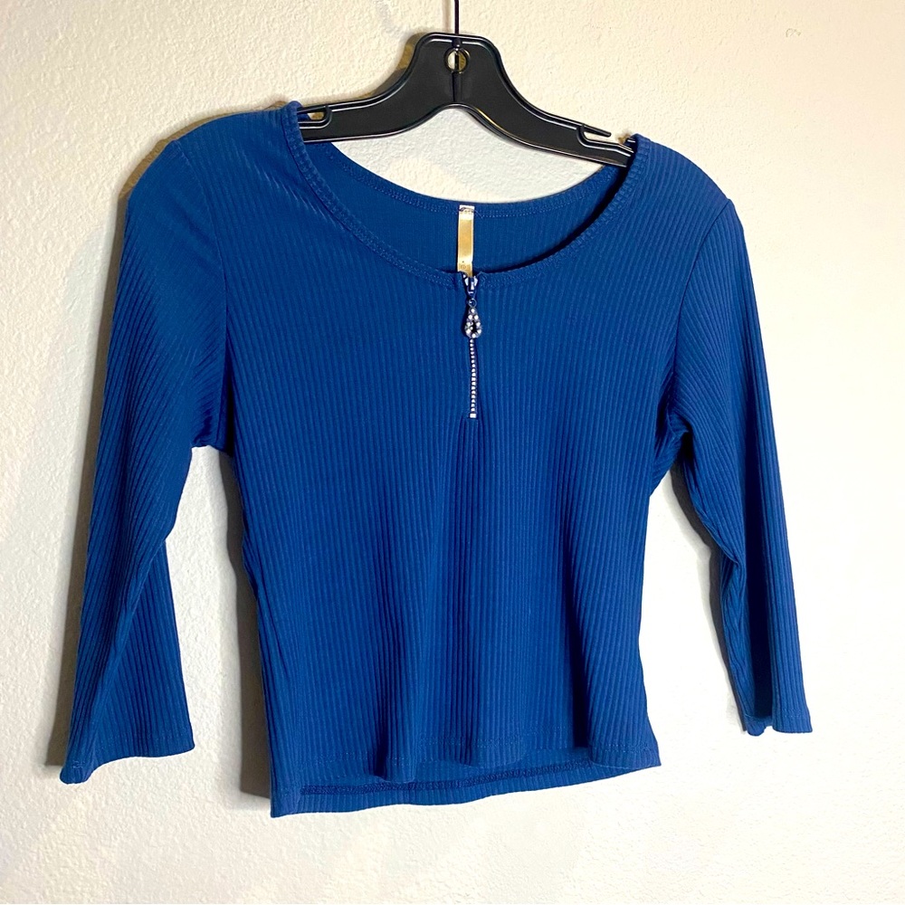 Elle CLO | Long Sleeve blue shirt | Size M